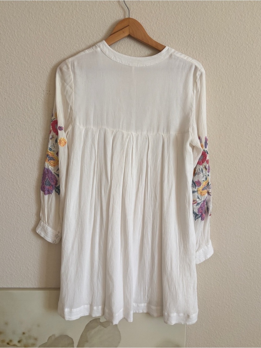 Free People White Embroidered V-Neck Dress with Multicolor Florals - Size Small - Picture 2 of 4
